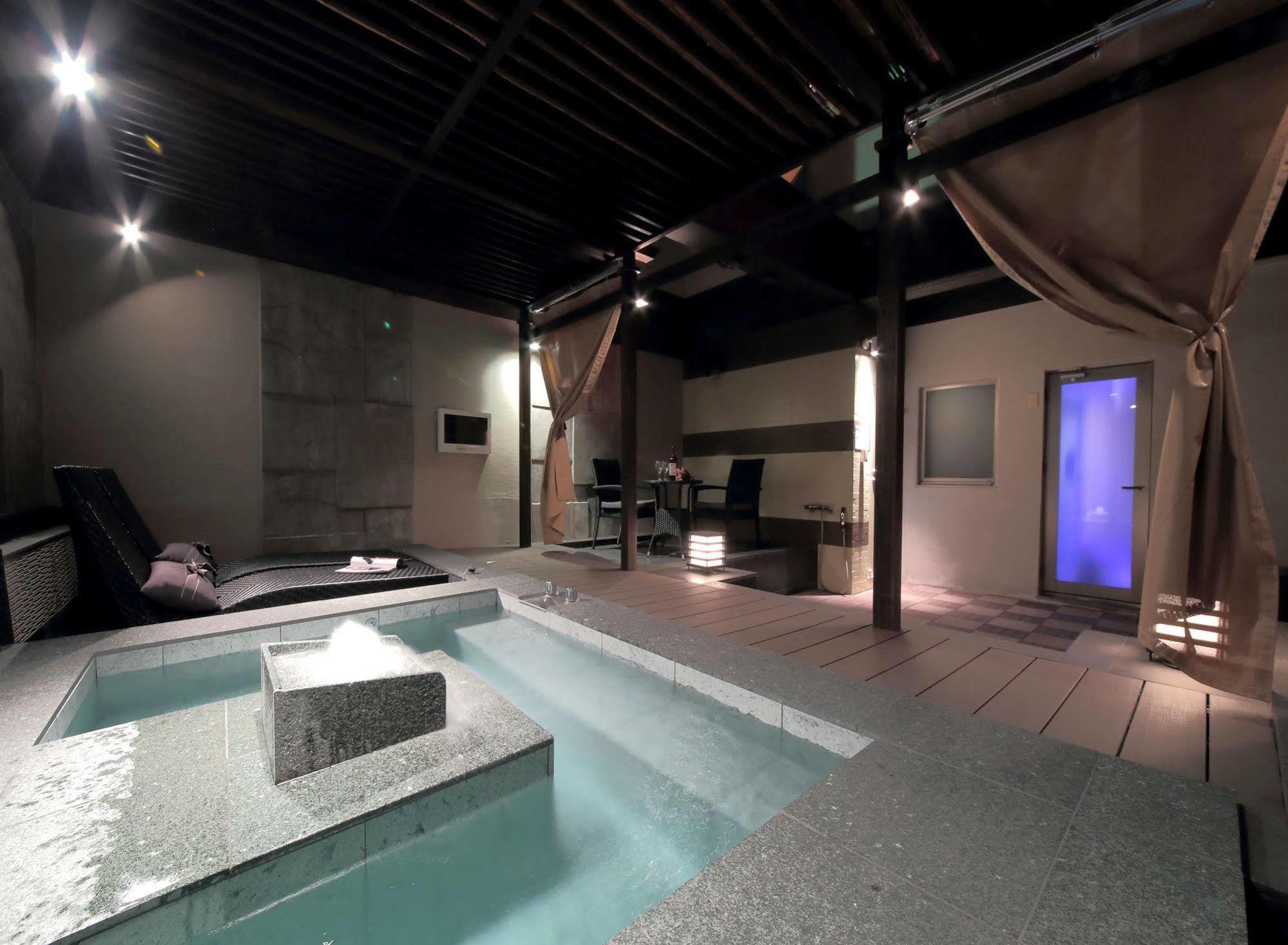 Love hotel Design W Zip Club (adults Only) *