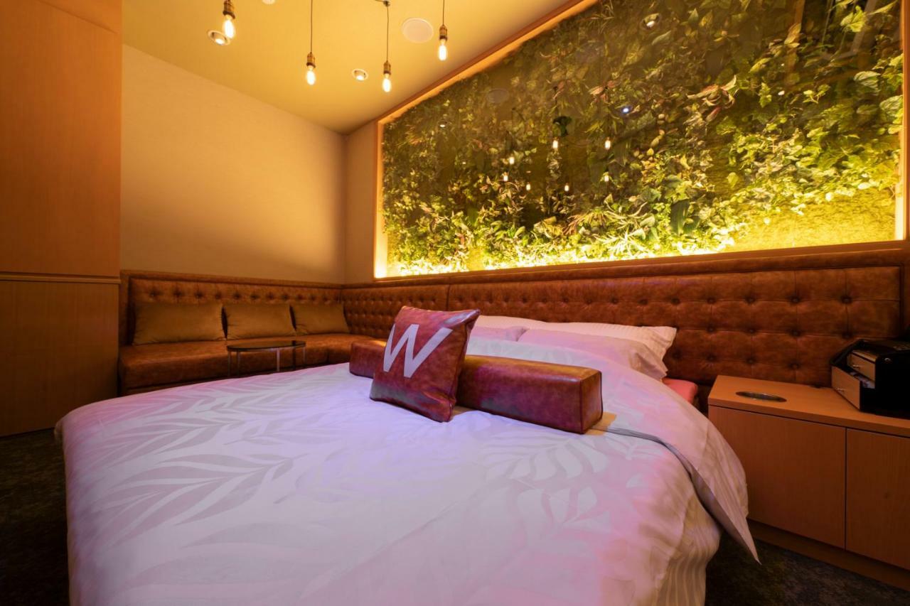Design W Zip Club (adults Only) Love hotel *